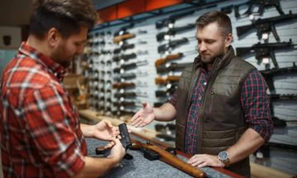 Κάτι πάει στραβά στις ΗΠΑ: Οι πωλήσεις όπλων αυξήθηκαν 72%